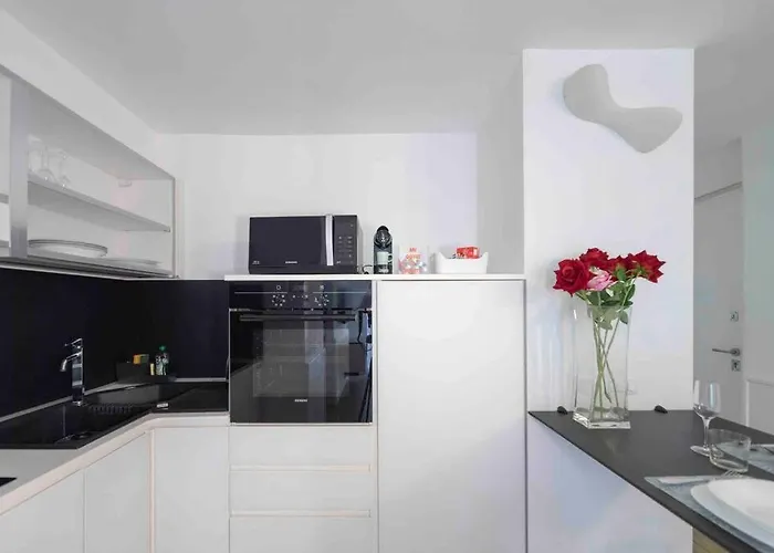 Apartment Piazza Di Spagna - Frezza *